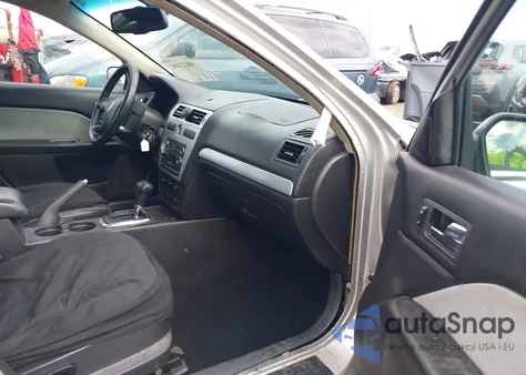 2009 Mercury Milan I4 из США, поврежденный, VIN 3MEHM07Z49R631776